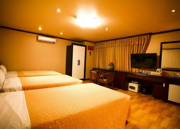 Namdaemun Palace 3*